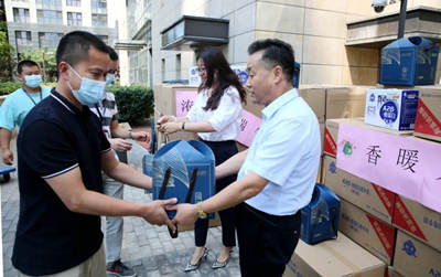 【關愛員工】情系職工，端午慰問暖人心1_副本.jpg
